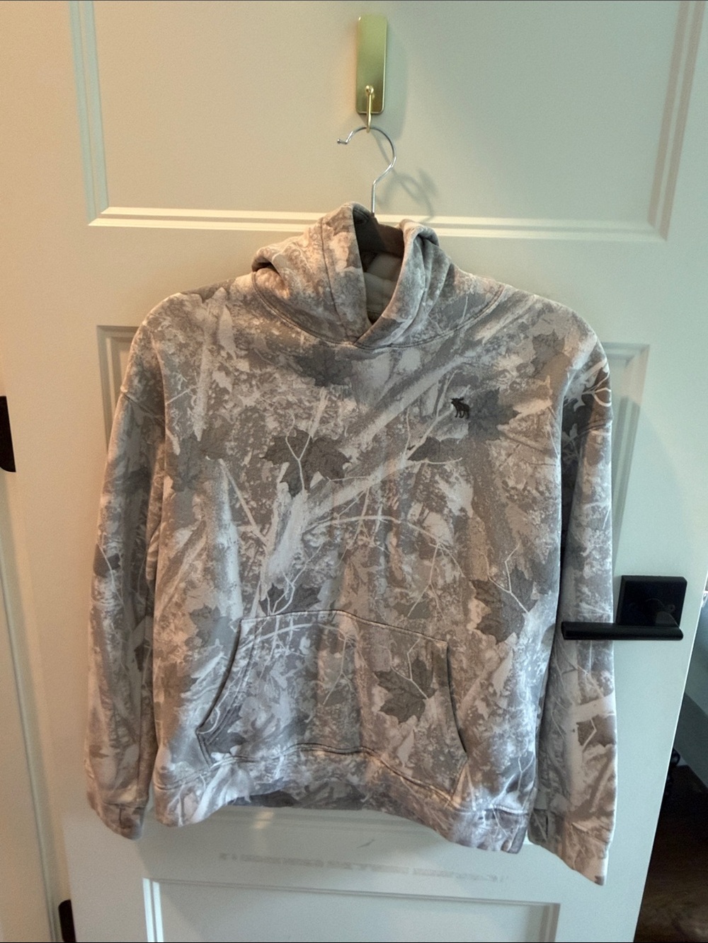 Abercrombie & Fitch Gray Camouflage Pullover Hoodie